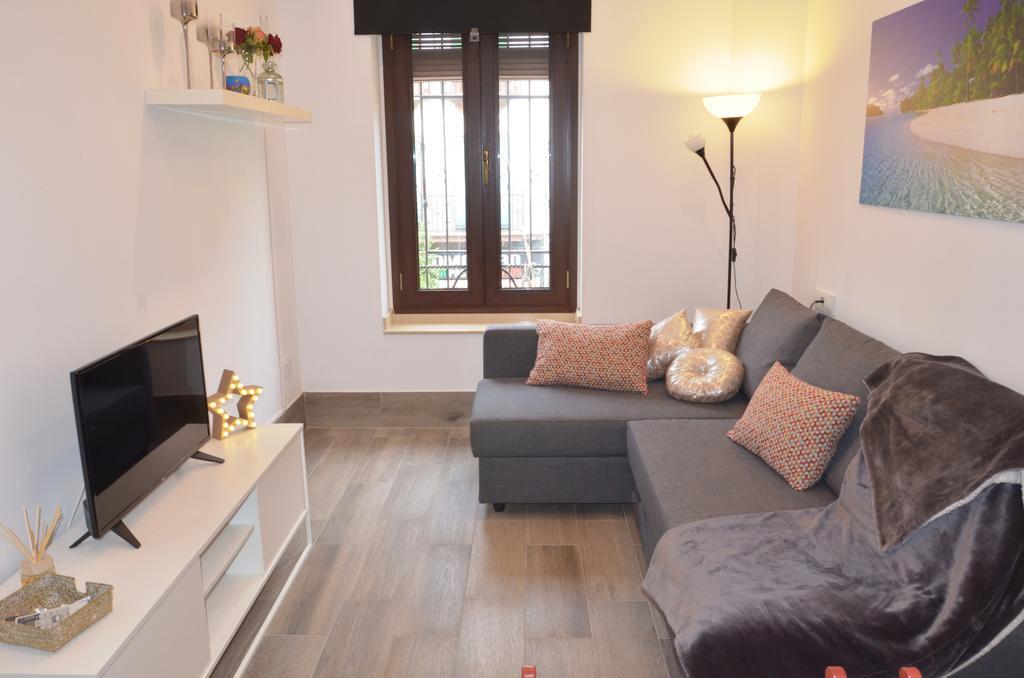 Apartamento San Jacinto 塞维利亚 外观 照片